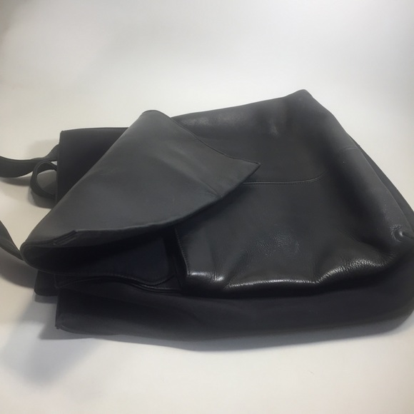 Hobo (International) Black Leather Tall Tote - Picture 14 of 15
